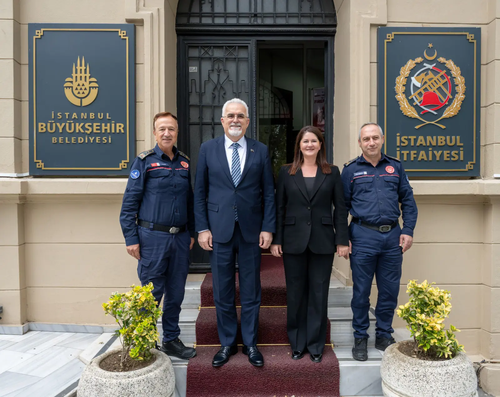 BAŞKAN GENCAN’DAN İSTANBUL’DA ALTYAPI VE İTFAİYE TEMASLARI galeri görseli